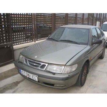 saab 9-3 berlina del año 1998