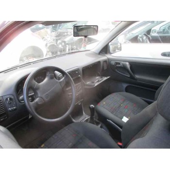 volkswagen polo berlina (6n1) del año 1998