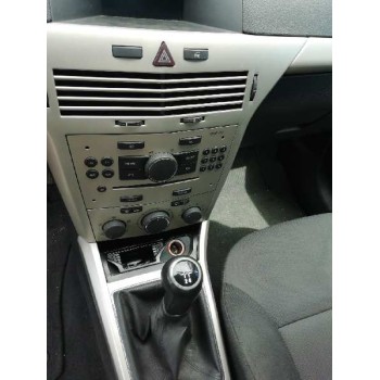 opel astra gtc del año 2008