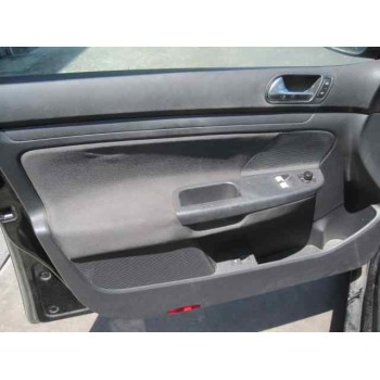 volkswagen golf v berlina (1k1) del año 2007