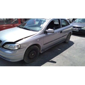 opel astra g berlina del año 2001