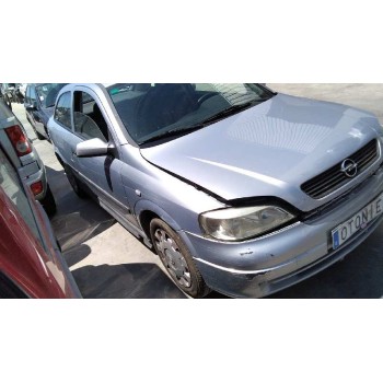 opel astra g berlina del año 2001