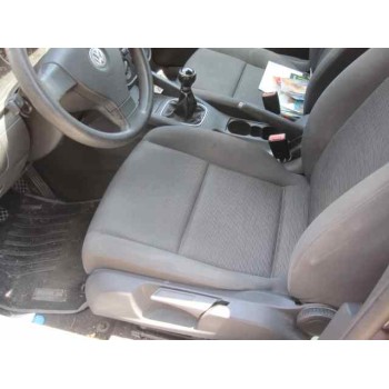 volkswagen golf v berlina (1k1) del año 2007