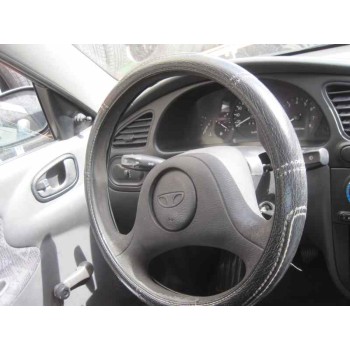 daewoo lanos del año 2000