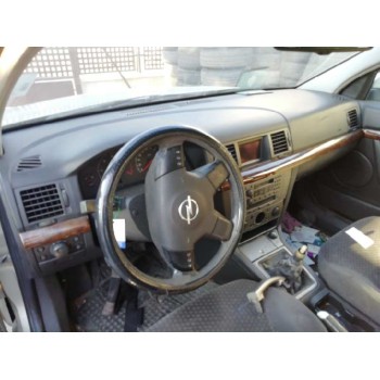 opel vectra c berlina del año 2002