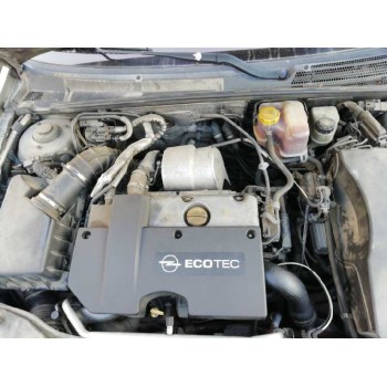 opel vectra c berlina del año 2002