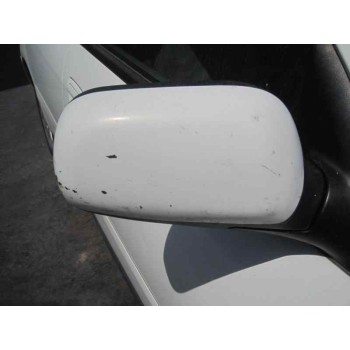 nissan primera berlina (p11) del año 2001