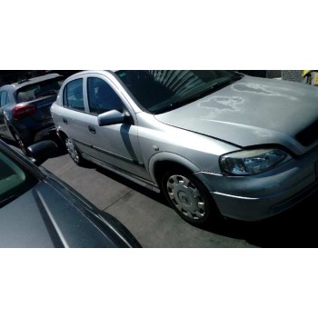 opel astra g berlina del año 2001