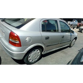 opel astra g berlina del año 2001