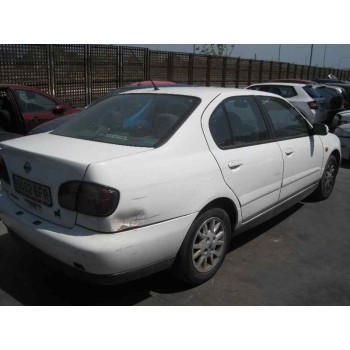 nissan primera berlina (p11) del año 2001