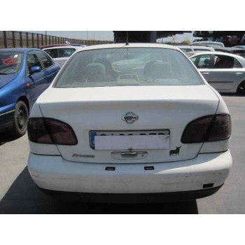 nissan primera berlina (p11) del año 2001