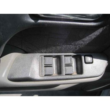 nissan primera berlina (p11) del año 2001