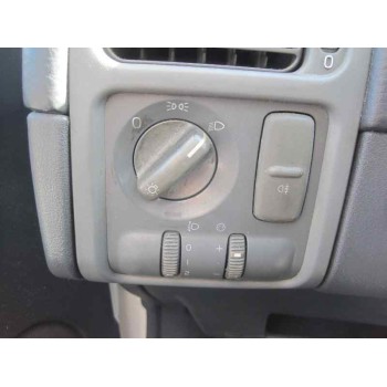 volvo s40 berlina del año 1997