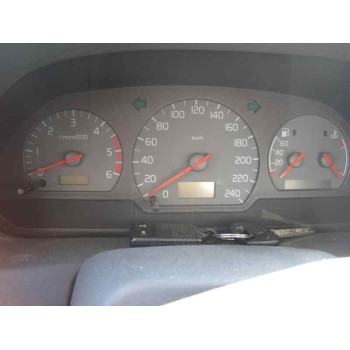 volvo s40 berlina del año 1997