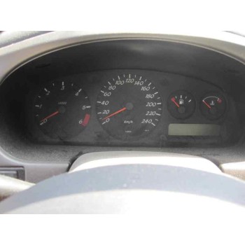 nissan primera berlina (p11) del año 2001