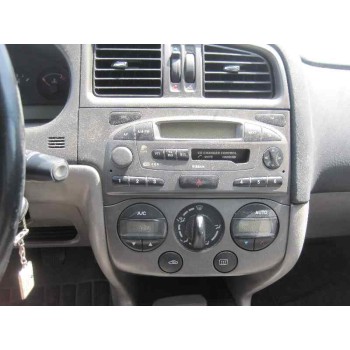 nissan primera berlina (p11) del año 2001