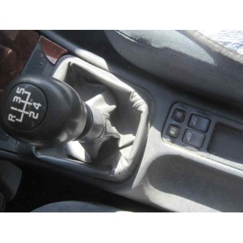 volvo s40 berlina del año 1997