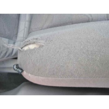 nissan primera berlina (p11) del año 2001