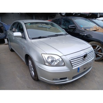 toyota avensis sedán (_t25_) del año 2004