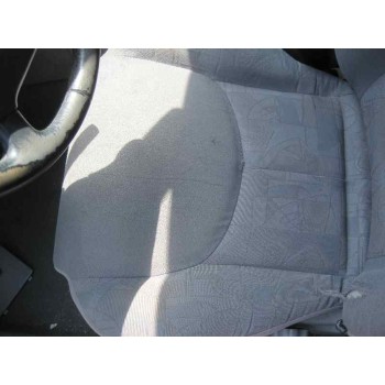 nissan primera berlina (p11) del año 2001