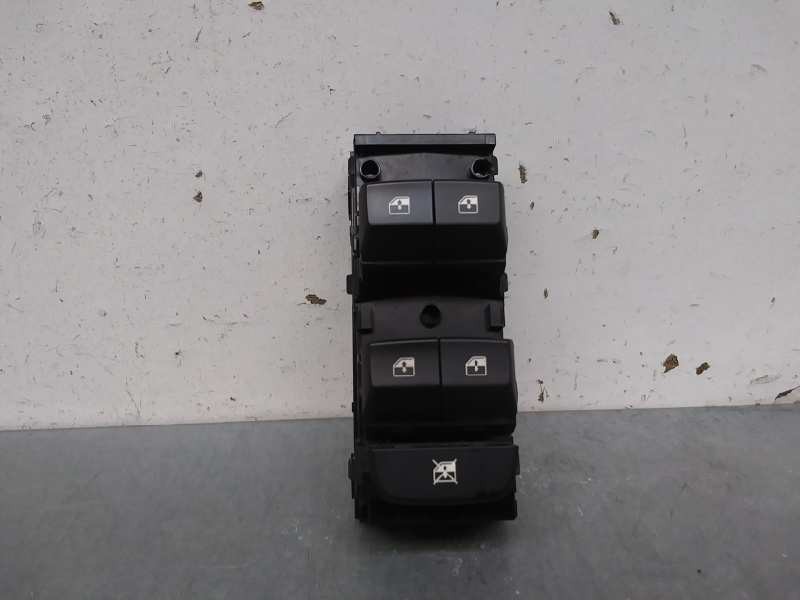 Recambio de mando elevalunas delantero izquierdo para kia xceed tech referencia OEM IAM 93570J7000  