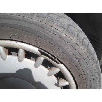 volvo s40 berlina del año 1997