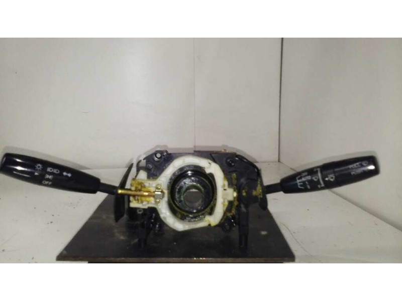 Recambio de mando multifuncion para kia carens 2.0 crdi ex monovolumen referencia OEM IAM   