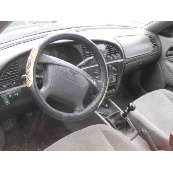 daewoo nubira berlina del año 1999