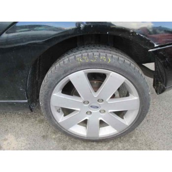 ford focus berlina (cak) del año 2004