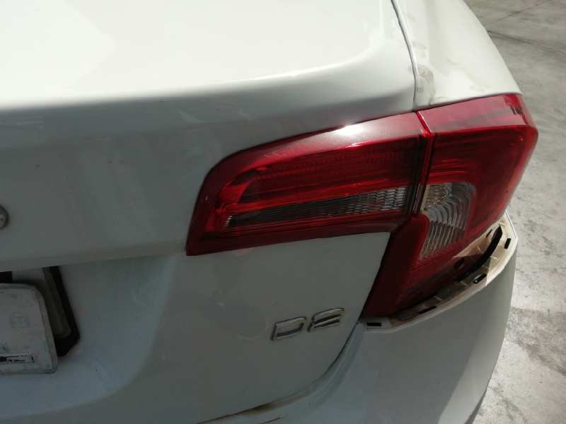 Recambio de piloto trasero derecho interior para volvo s60 lim. momentum referencia OEM IAM 30796272 INTERIOR 