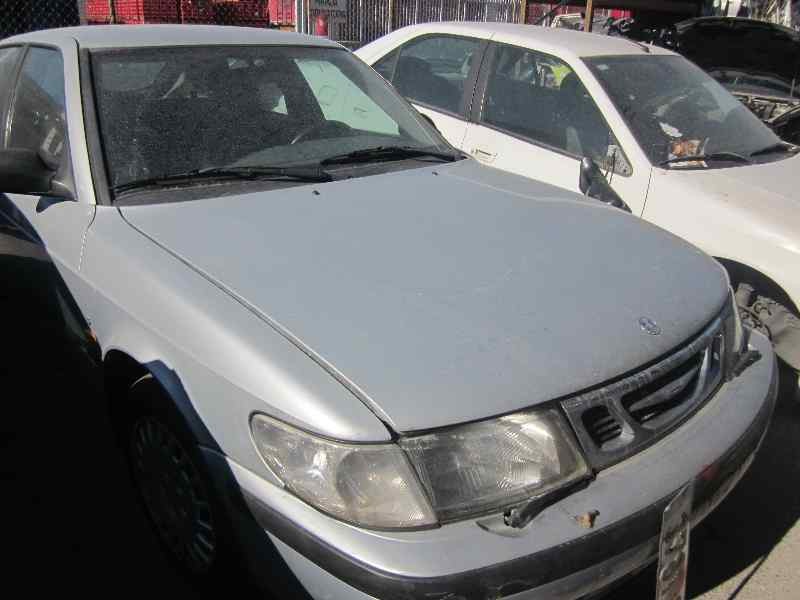 saab 9-3 berlina del año 2000