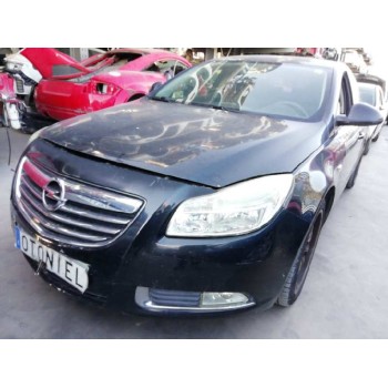 opel insignia berlina del año 2010