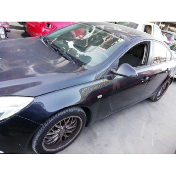 opel insignia berlina del año 2010