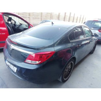 opel insignia berlina del año 2010