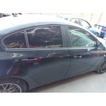 opel insignia berlina del año 2010