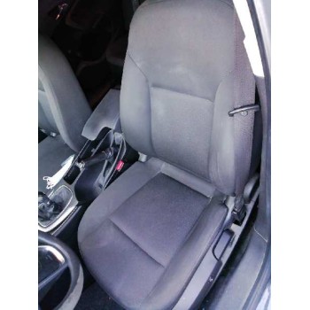 opel insignia berlina del año 2010