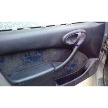 citroën xsara berlina del año 2001