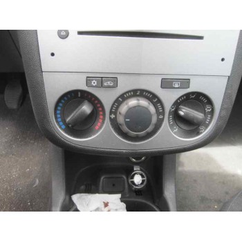 opel corsa d del año 2012