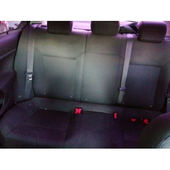 opel insignia berlina del año 2010