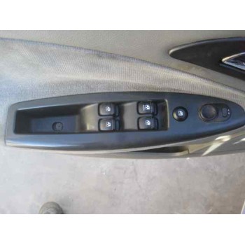 daewoo nubira berlina del año 2000