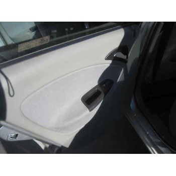 daewoo nubira berlina del año 2000