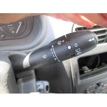 peugeot 206 berlina del año 2002