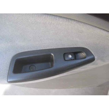 daewoo nubira berlina del año 2000