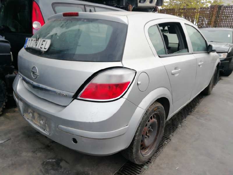 opel astra h ber. del año 2004