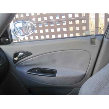 daewoo nubira berlina del año 2000