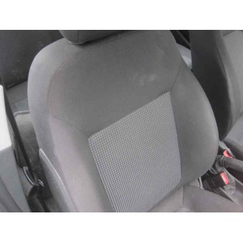 opel corsa d del año 2012