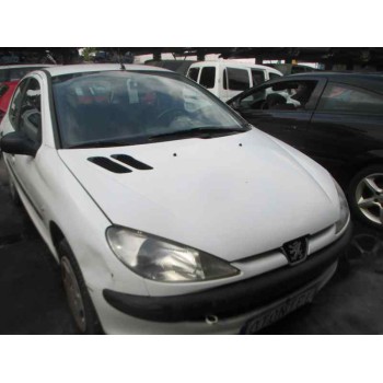 peugeot 206 berlina del año 2001