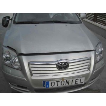toyota avensis berlina (t25) del año 2004