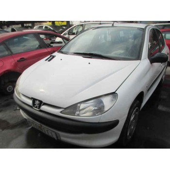 peugeot 206 berlina del año 2001