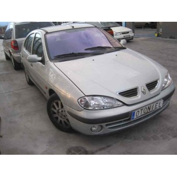 renault megane i fase 2 berlina (ba0) del año 2000